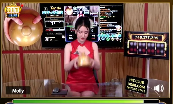 Xóc đĩa Livestream Hitclub Việc đặt cược bắt đầu trước khi dealer hoàn thành quá trình lắc đĩa